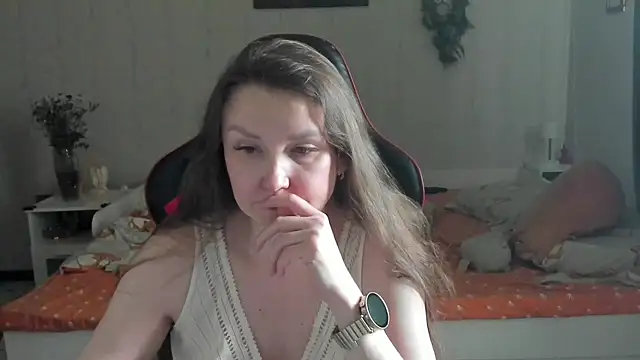 desperatehousewife   online show from 07/13/26, 02:53