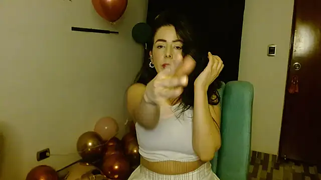 ella peck online show from 09/25/25, 03:43