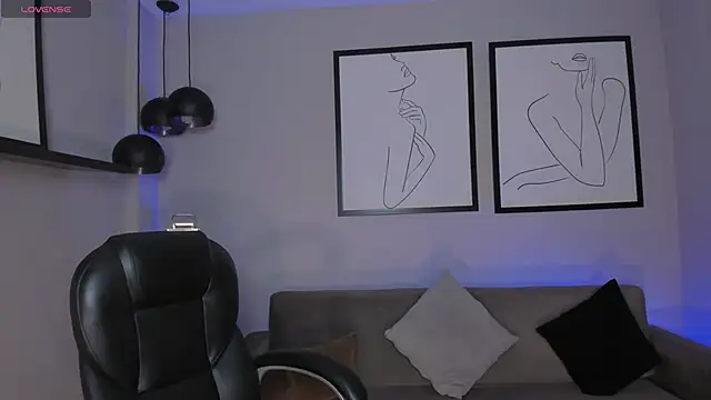 MollySundersX online show from 06/04/26, 03:45