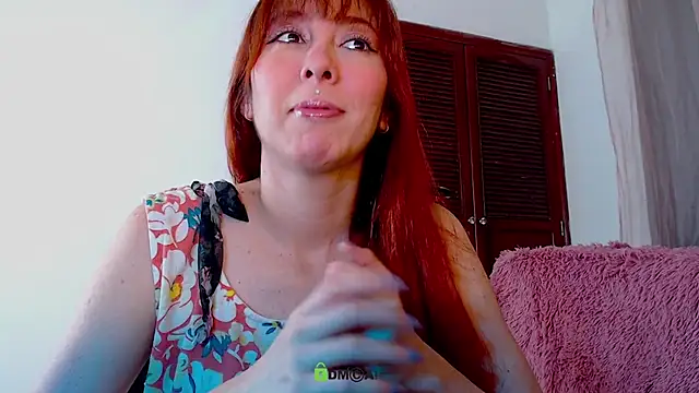 Snapshot of lanaturner_ chatting on 10/01/25, 12:27 lanaturner online show from 10/01/25, 12:27