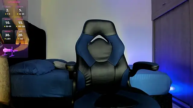 Snapshot of male_pussy chatting on 09/25/25, 01:15 male pussy online show from 09/25/25, 01:15