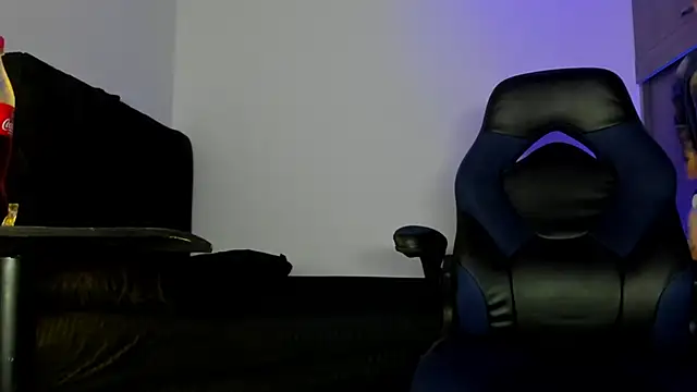 Snapshot of male_pussy chatting on 10/08/25, 03:59 male pussy online show from 10/08/25, 03:59