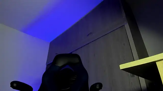 Snapshot of male_pussy chatting on 11/04/25, 02:32 male pussy online show from 11/04/25, 02:32