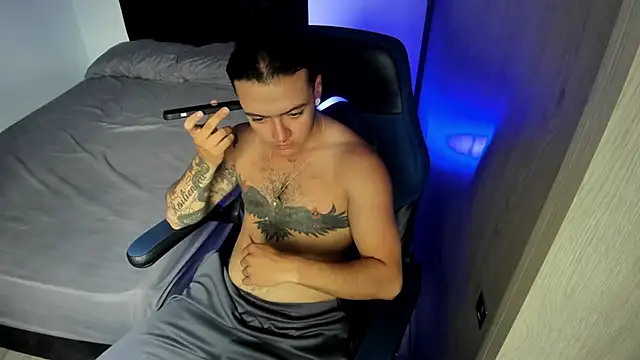 male pussy online show from 05/31/26, 04:36