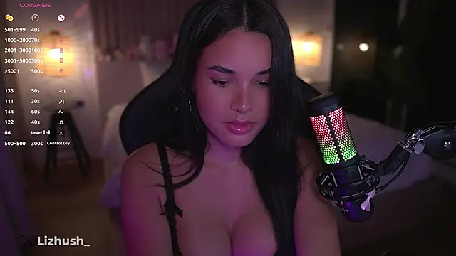 Snapshot of Lizhush_ chatting on 03/16/25, 06:01 Lizhush online show from 03/16/25, 06:01