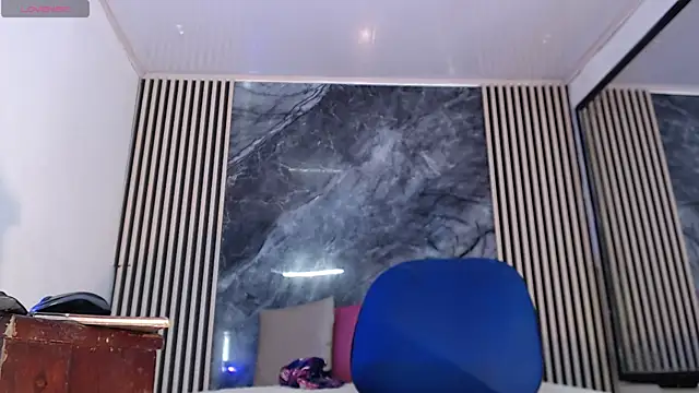 PriscilaRainbow online show from 01/08/25, 04:00