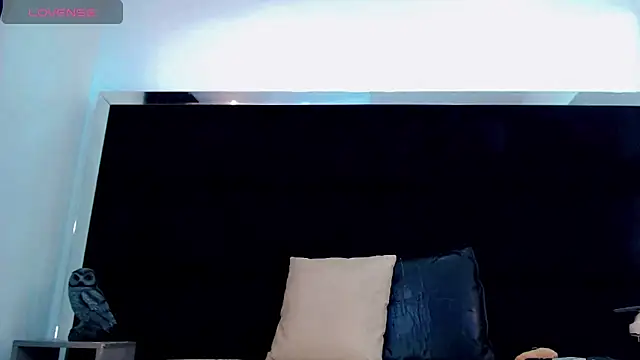 PriscilaRainbow online show from 05/18/26, 04:07