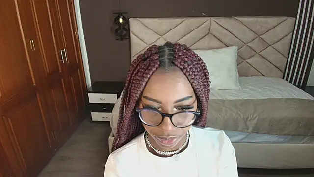 Raquel jones online show from 01/17/25, 11:27