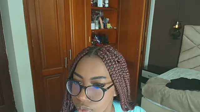 Raquel jones online show from 01/27/25, 11:54