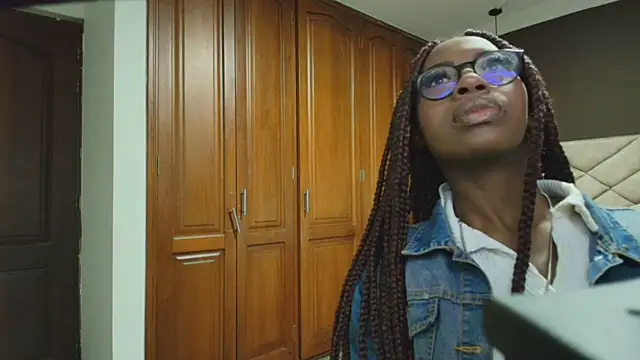 Raquel jones online show from 01/28/25, 11:38