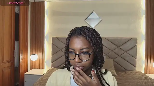 Raquel jones online show from 07/15/26, 12:21