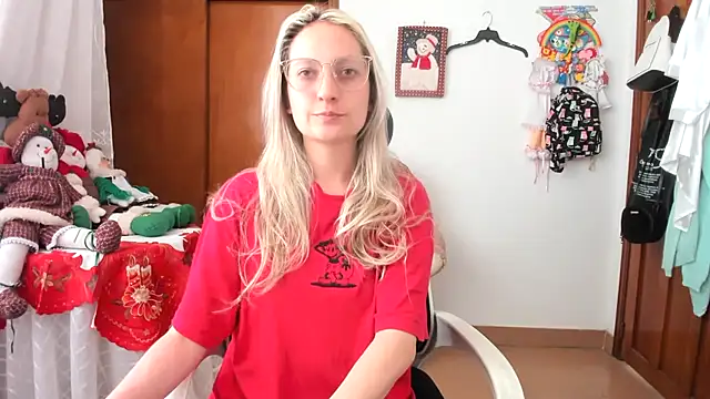 Snapshot of Adele_johnsonn1 chatting on 12/01/25, 04:01 Adele johnsonn1 online show from 12/01/25, 04:01