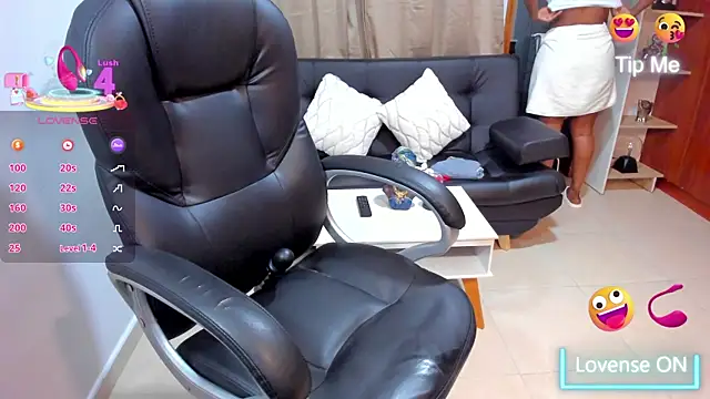 Snapshot of Alison_Lemos chatting on 05/22/26, 10:10 Alison Lemos online show from 05/22/26, 10:10