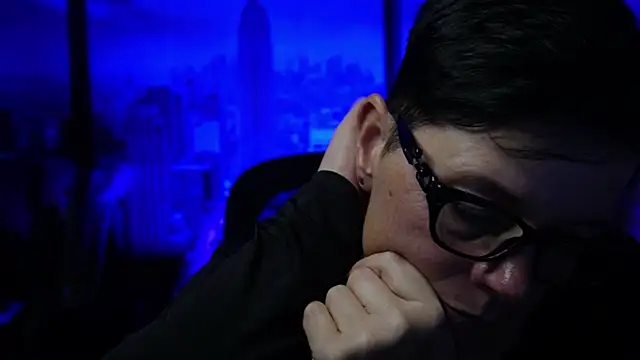 Snapshot of ninarandmann chatting on 11/29/25, 06:33 ninarandmann online show from 11/29/25, 06:33