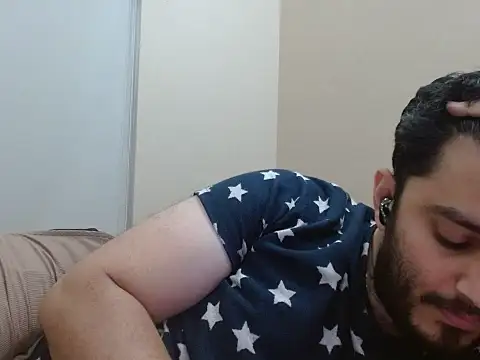 Snapshot of robintoit chatting on 11/07/25, 08:14 robintoit online show from 11/07/25, 08:14