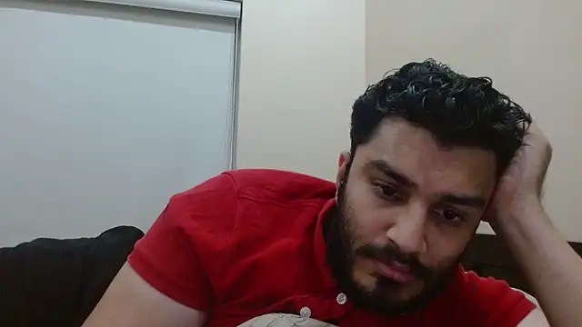 Snapshot of robintoit chatting on 11/15/25, 06:48 robintoit online show from 11/15/25, 06:48