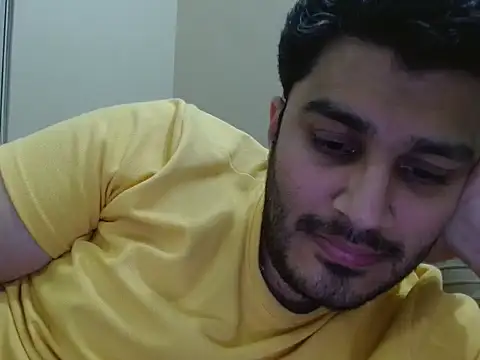 Snapshot of robintoit chatting on 11/28/25, 06:10 robintoit online show from 11/28/25, 06:10