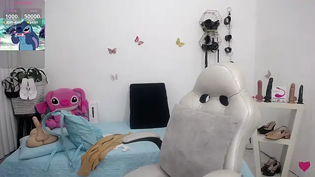 mom hot   online show from 06/10/26, 01:10