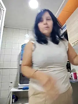 Snapshot of Natasha_milf__ chatting on 10/31/25, 01:01 Natasha milf online show from 10/31/25, 01:01