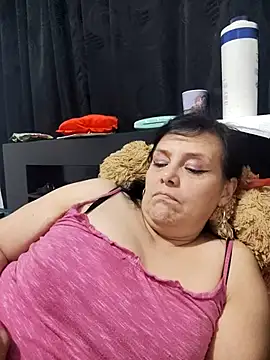 Snapshot of Natasha_milf__ chatting on 11/06/25, 12:33 Natasha milf online show from 11/06/25, 12:33