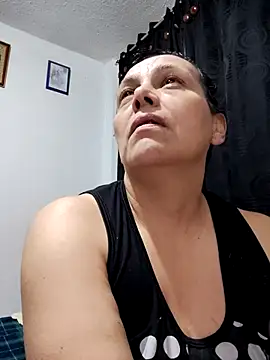 Snapshot of Natasha_milf__ chatting on 11/09/25, 05:33 Natasha milf online show from 11/09/25, 05:33