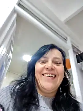 Snapshot of Natasha_milf__ chatting on 11/18/25, 01:15 Natasha milf online show from 11/18/25, 01:15