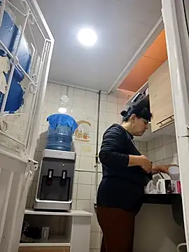 Snapshot of Natasha_milf__ chatting on 11/28/25, 01:03 Natasha milf online show from 11/28/25, 01:03