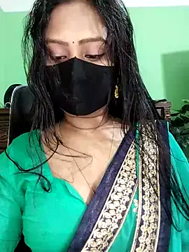 Snapshot of Idhika_Paul chatting on 03/15/26, 11:44 Idhika Paul online show from 03/15/26, 11:44