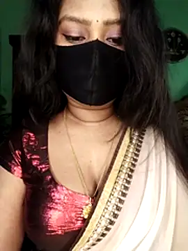 Snapshot of Idhika_Paul chatting on 04/08/26, 12:43 Idhika Paul online show from 04/08/26, 12:43