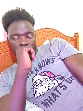 MaskedGQ online show from 10/20/25, 10:49