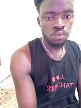 Snapshot of MaskedGQ chatting on 10/31/25, 11:33 MaskedGQ online show from 10/31/25, 11:33