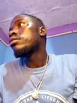 Snapshot of MaskedGQ chatting on 11/06/25, 05:58 MaskedGQ online show from 11/06/25, 05:58