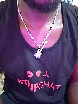 Snapshot of MaskedGQ chatting on 11/30/25, 11:09 MaskedGQ online show from 11/30/25, 11:09