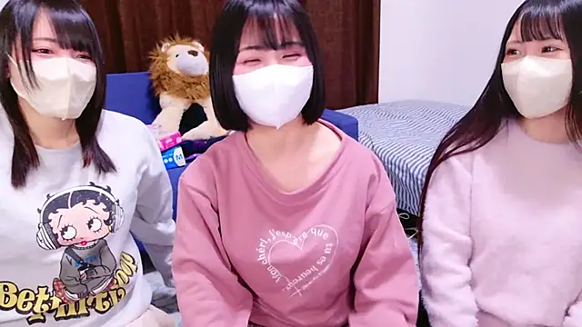 Snapshot of Nonchan_ chatting on 02/18/25, 01:11 Nonchan online show from 02/18/25, 01:11