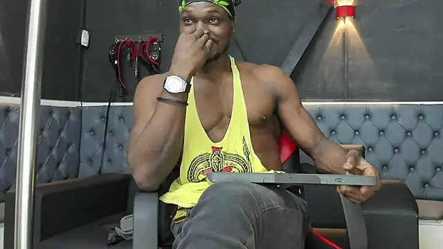 Snapshot of Terrance_z chatting on 11/07/25, 08:42 Terrance z online show from 11/07/25, 08:42