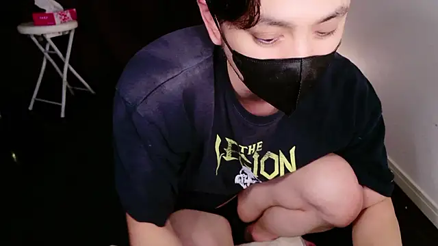 Snapshot of -victory-fox chatting on 09/26/25, 10:14 -victory-fox online show from 09/26/25, 10:14