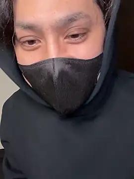 Snapshot of -victory-fox chatting on 10/27/25, 12:15 -victory-fox online show from 10/27/25, 12:15