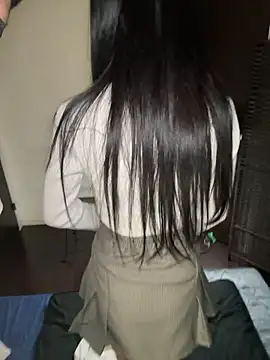 Snapshot of -victory-fox chatting on 11/29/25, 12:52 -victory-fox online show from 11/29/25, 12:52