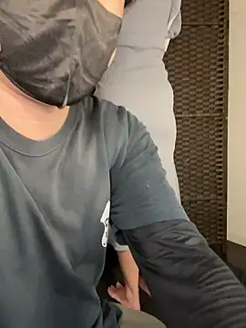 Snapshot of -victory-fox chatting on 12/15/25, 01:59 -victory-fox online show from 12/15/25, 01:59