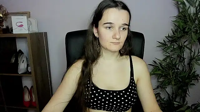 KateDelight online show from 12/08/24, 02:30