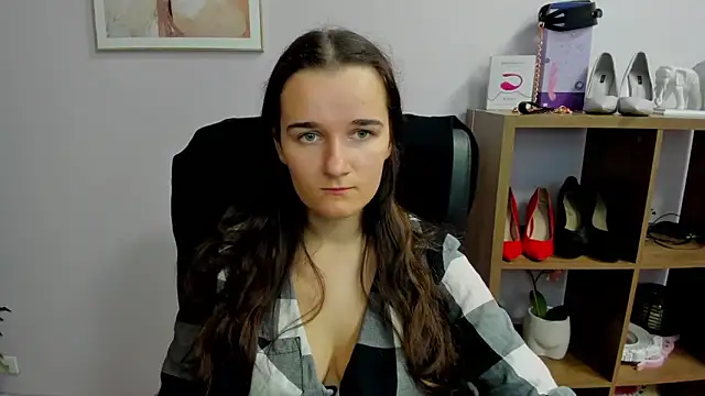 KateDelight online show from 10/12/25, 01:54