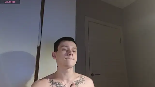 R1mmo   online show from 10/26/25, 06:58