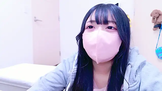 Snapshot of nathi_ko_xo chatting on 11/22/25, 04:22 nathi ko xo online show from 11/22/25, 04:22