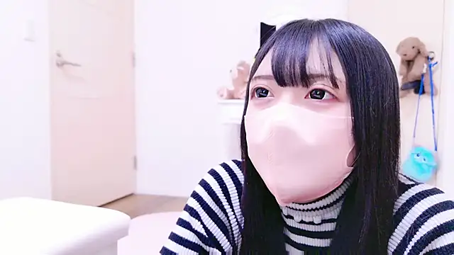 Snapshot of nathi_ko_xo chatting on 11/25/25, 08:14 nathi ko xo online show from 11/25/25, 08:14