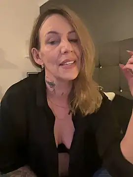 blondebitch2 online show from 02/09/25, 07:09