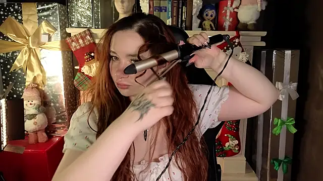 carolina elf online show from 12/24/24, 05:27