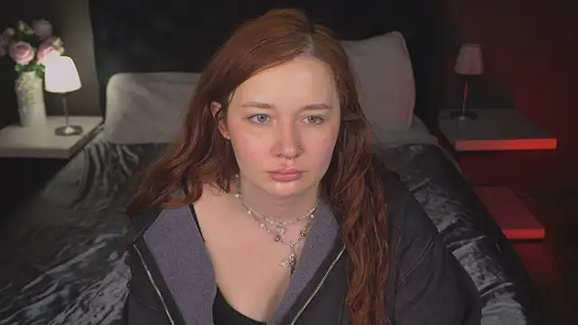 carolina elf online show from 03/18/25, 09:52