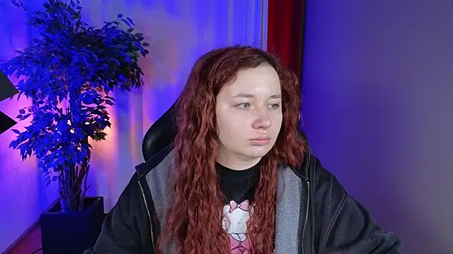 carolina elf online show from 10/11/25, 06:34