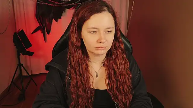 carolina elf online show from 11/06/25, 06:14