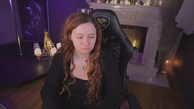 carolina elf online show from 11/25/25, 01:55